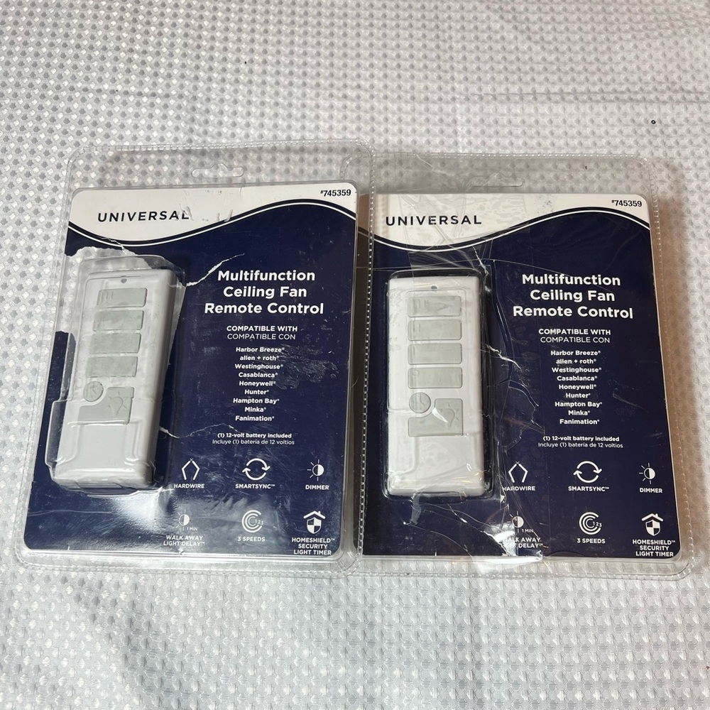 Universal White Multifunction Ceiling Fan Remote Control open boxes just (parts)